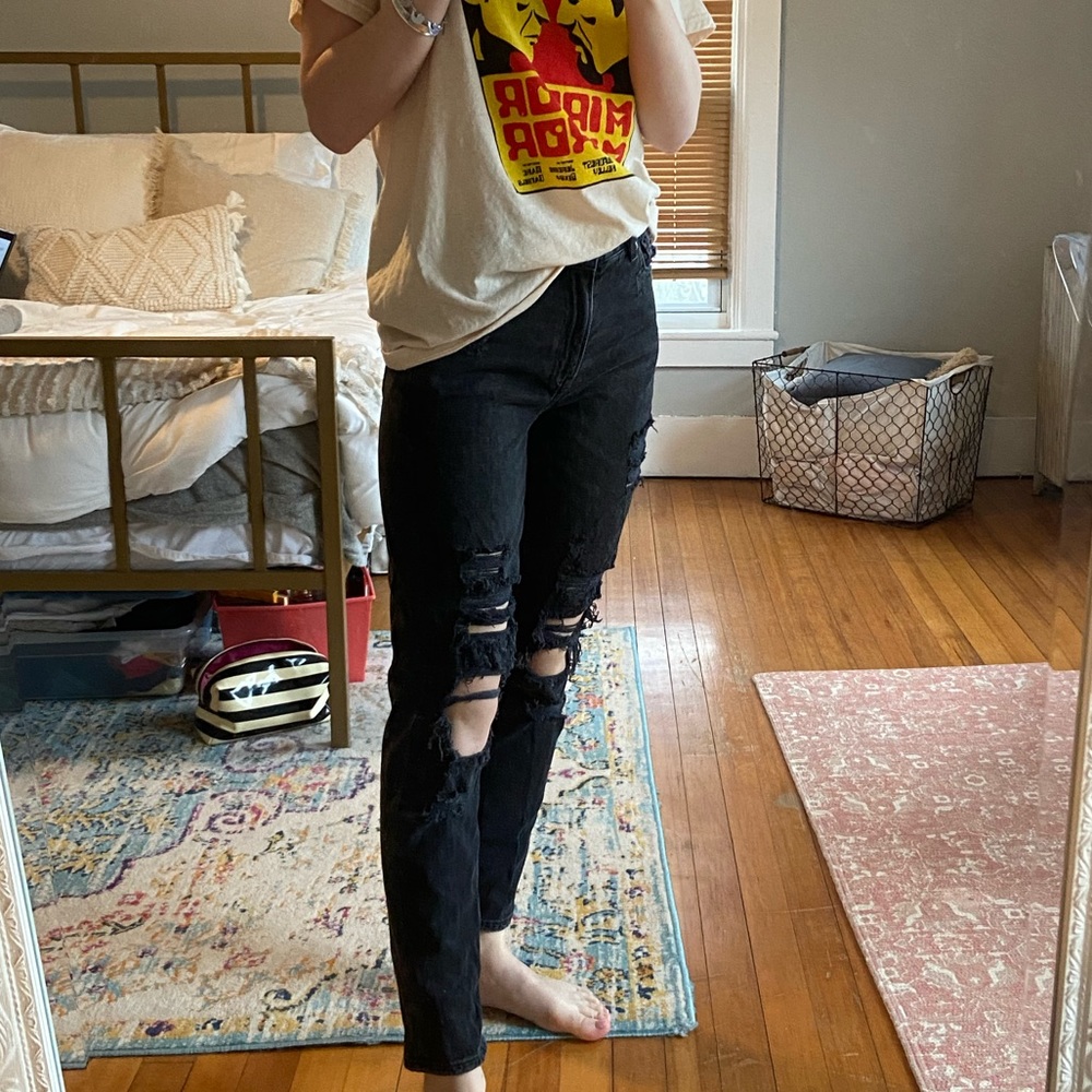 American eagle mom jeans